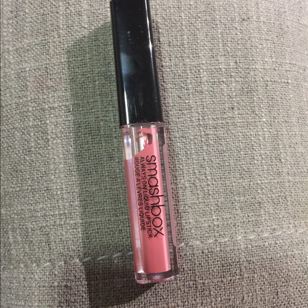 Babe alert( pink shade) liquid lipstick